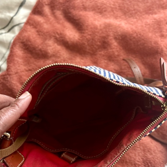 Beautiful and authentic Dooney and Bourke handbag - Picture 9 of 9